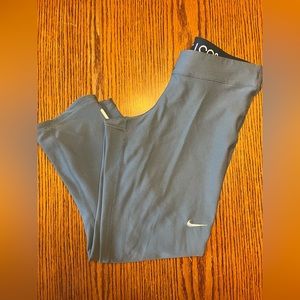 Nike capri running leggings